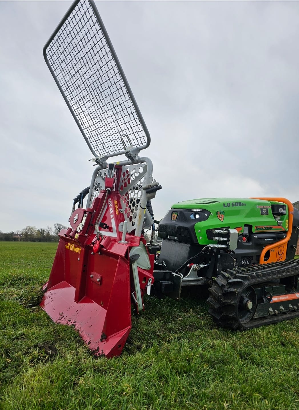 Greenclimber hire Buckinghamshire with forestry winch.